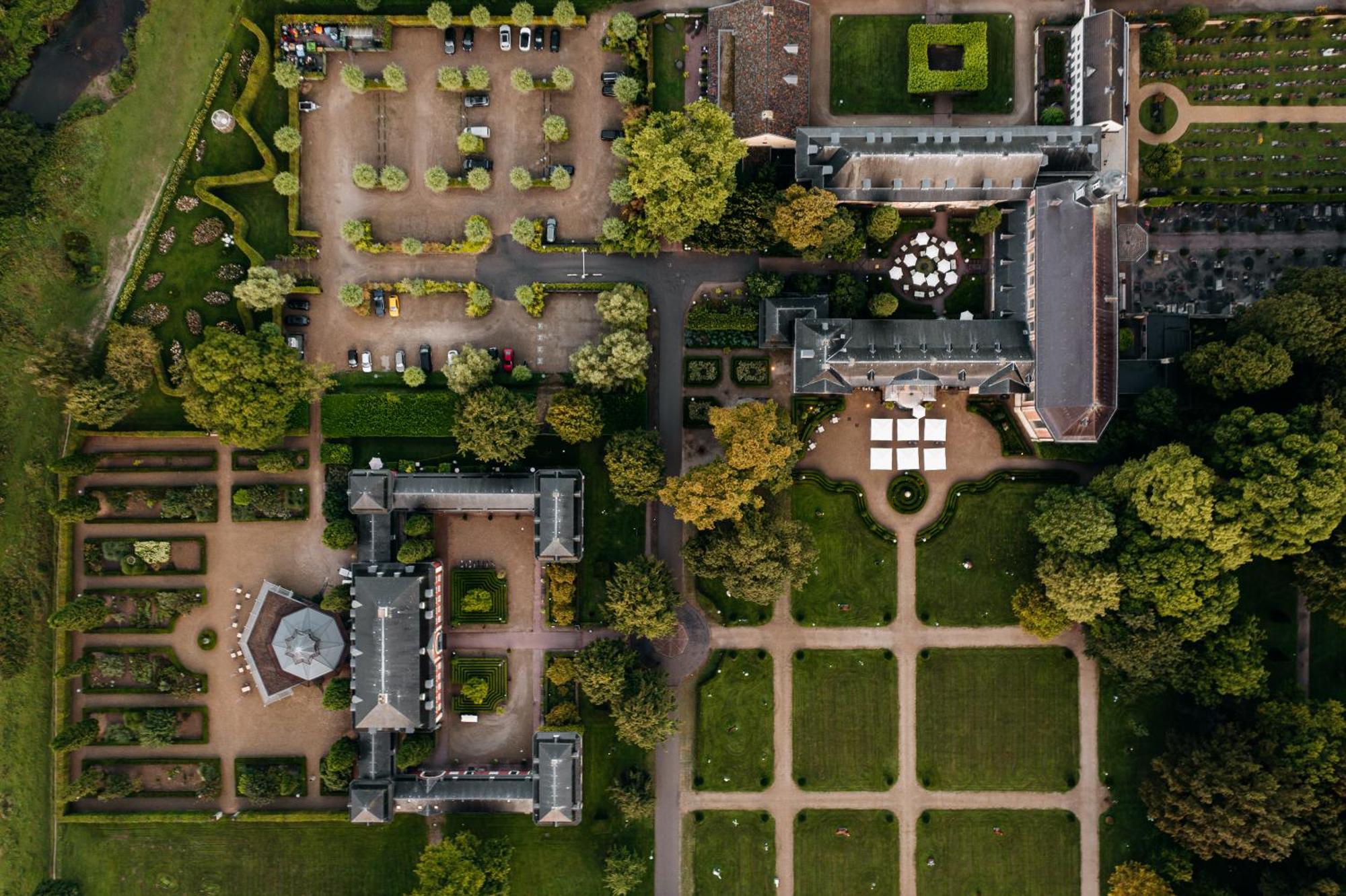Chateau St Gerlach - Oostwegel Collection, Member Of Relais And Chateaux Valkenburg aan de Geul Екстер'єр фото Aerial view of the hotel