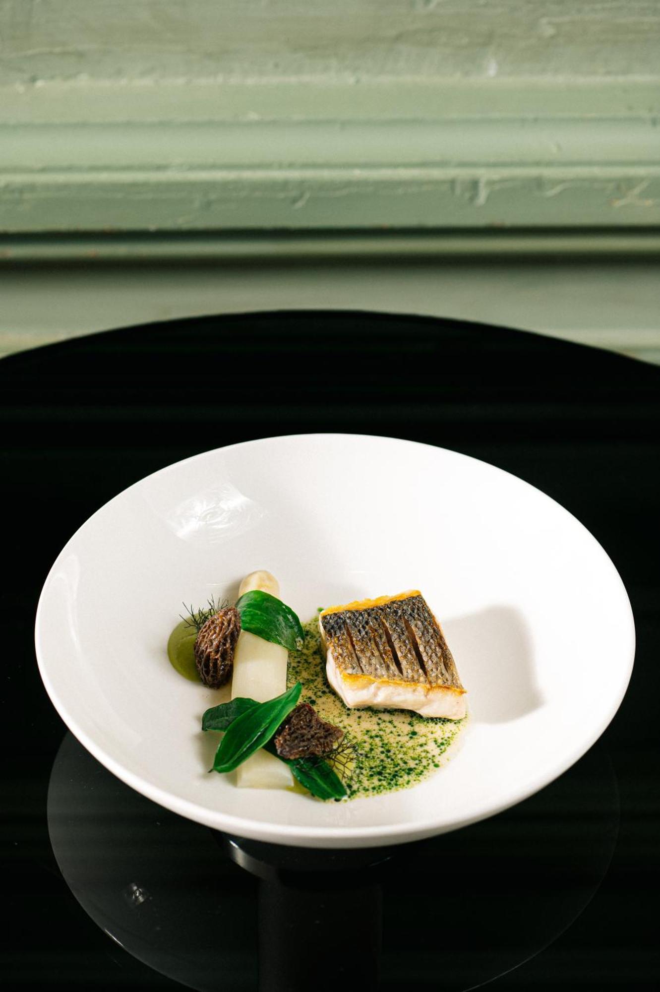 Chateau St Gerlach - Oostwegel Collection, Member Of Relais And Chateaux Valkenburg aan de Geul Екстер'єр фото A plate of food